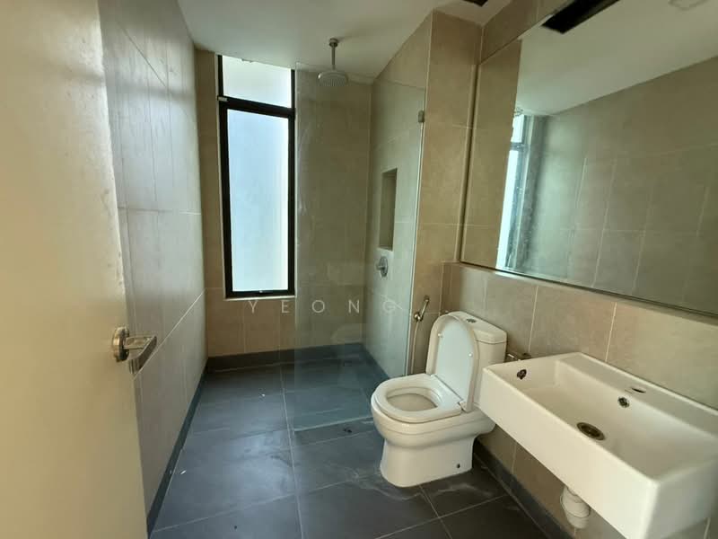 3-storey Terraced House for Sale in Cyber 9 (Cyberjaya) - Yeong . - Bathroom - PropertyGuru.com.my