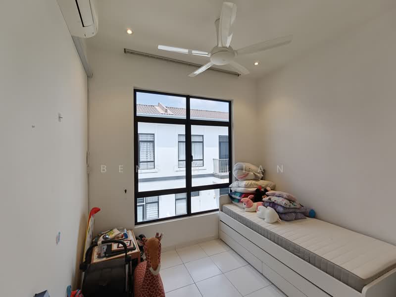 2-storey Terraced House for Sale in Puncak Alam (Selangor) - Benson Lian - Bedroom - PropertyGuru.com.my
