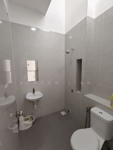 2-storey Terraced House for Sale in Puncak Alam (Selangor) - Benson Lian - Bathroom - PropertyGuru.com.my