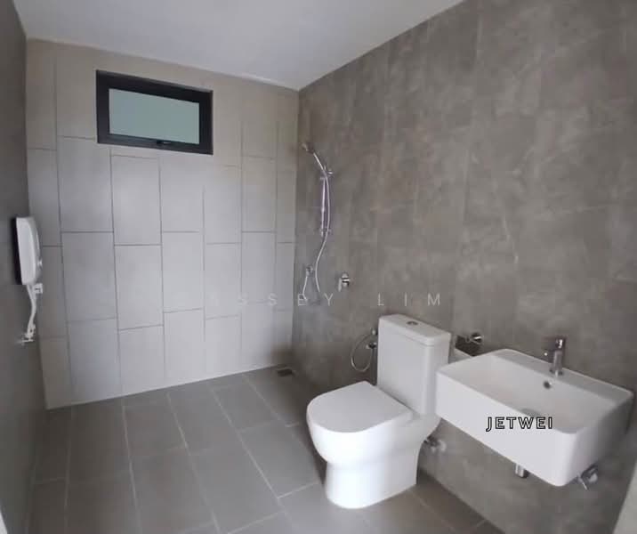 Kondominium untuk Dijual di Tuai Residence - Cassey Lim - Bathroom - PropertyGuru.com.my