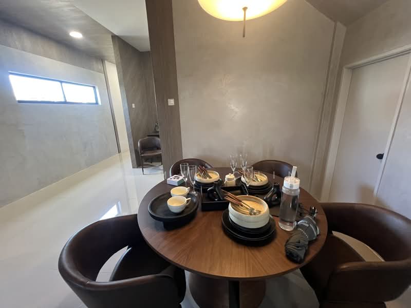 Townhouse for Sale in Siburan (Kuching) - Jimmyy Chin - Dining Room - PropertyGuru.com.my