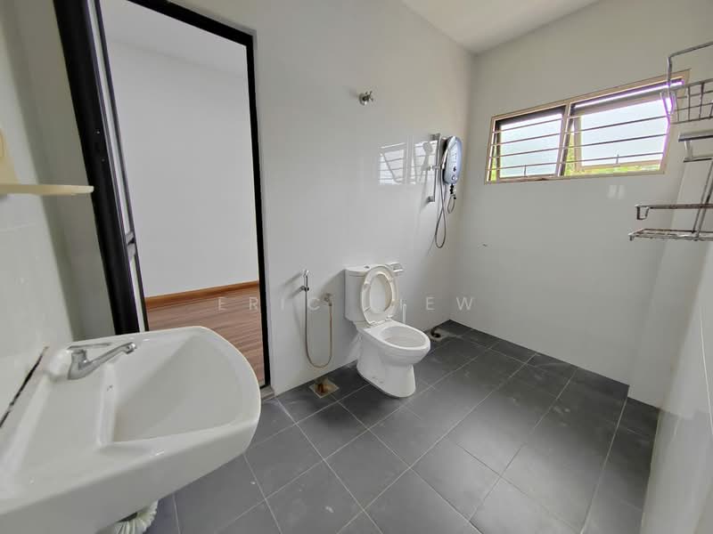 Terraced House for Sale in Bandar Mahkota Cheras (Cheras) - Eric Liew - Bathroom - PropertyGuru.com.my