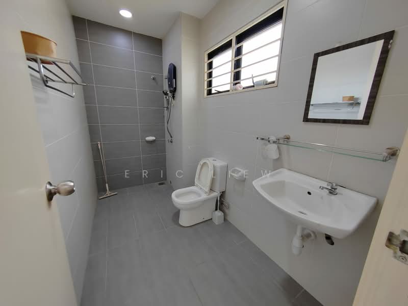 Terraced House for Sale in Bandar Mahkota Cheras (Cheras) - Eric Liew - Bathroom - PropertyGuru.com.my