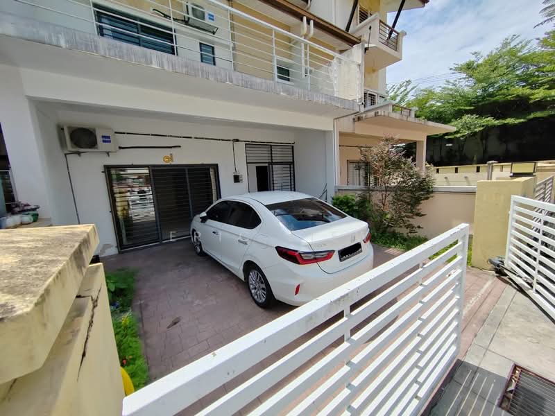 Terraced House for Sale in Bandar Mahkota Cheras (Cheras) - Eric Liew - Exterior - PropertyGuru.com.my