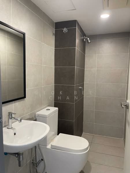 Servis Apartment untuk Dijual di Pinnacle Petaling Jaya - Geok Bee Chan - Bathroom - PropertyGuru.com.my