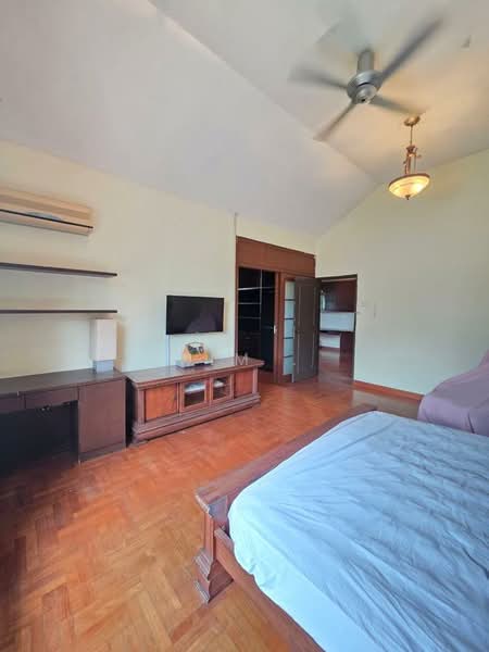 Semi-Detached House for Rent in Taman Impian Emas (Skudai) - Kim . - Bedroom - PropertyGuru.com.my