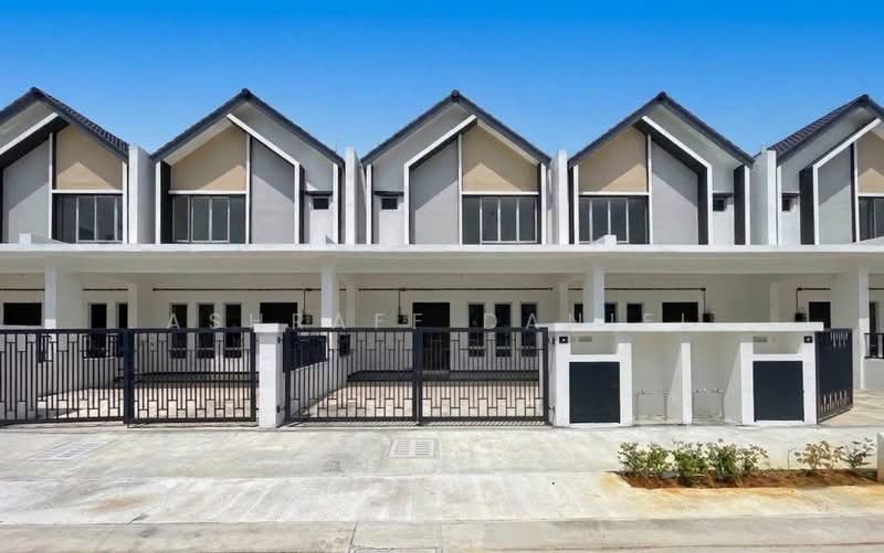 Rumah Teres 2 Tingkat untuk Dijual di Klang (Selangor) - Ashraff Daniel - Exterior - PropertyGuru.com.my