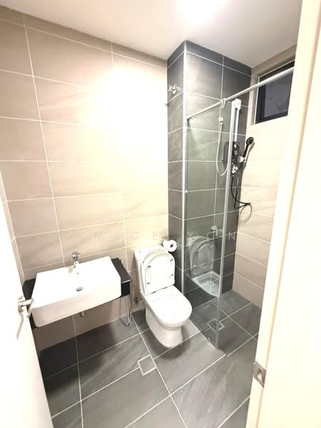 Semi-Detached House for Rent in Taman Sutera Utama (Skudai) - Janice Yong - Bathroom - PropertyGuru.com.my