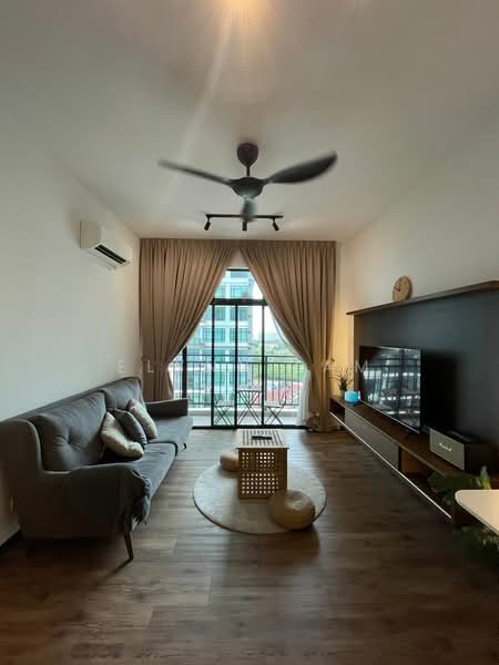Servis Apartment untuk Dijual di Molek Regency - Elynn Lam - Living Room - PropertyGuru.com.my