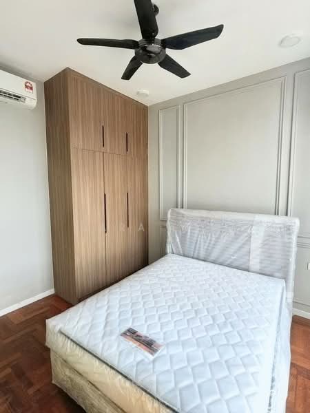 Service Residence for Sale at Bloomsvale Menara Vista Petaling - Sara Low - Bedroom - PropertyGuru.com.my