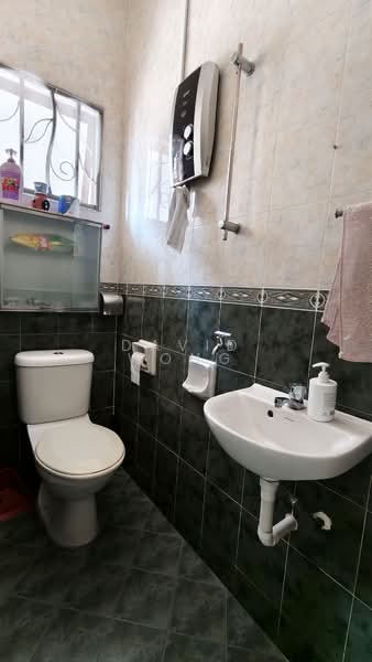 Semi-Detached House for Sale in Ipoh (Perak) - David Wong - Bathroom - PropertyGuru.com.my