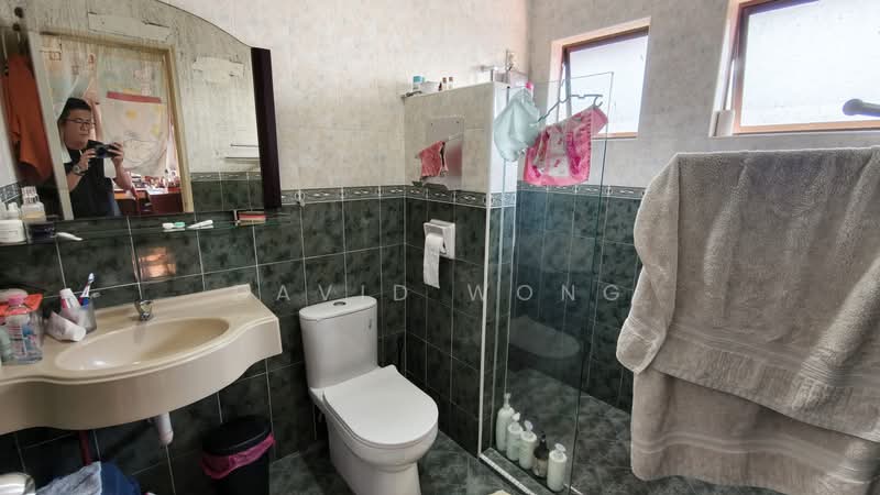 Semi-Detached House for Sale in Ipoh (Perak) - David Wong - Bathroom - PropertyGuru.com.my