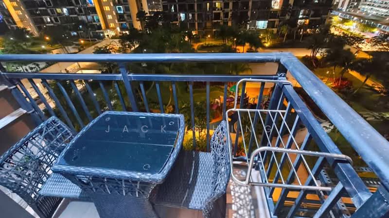 Servis Apartment untuk Disewa di Country Garden Central Park - Jack Ching - Balcony - PropertyGuru.com.my
