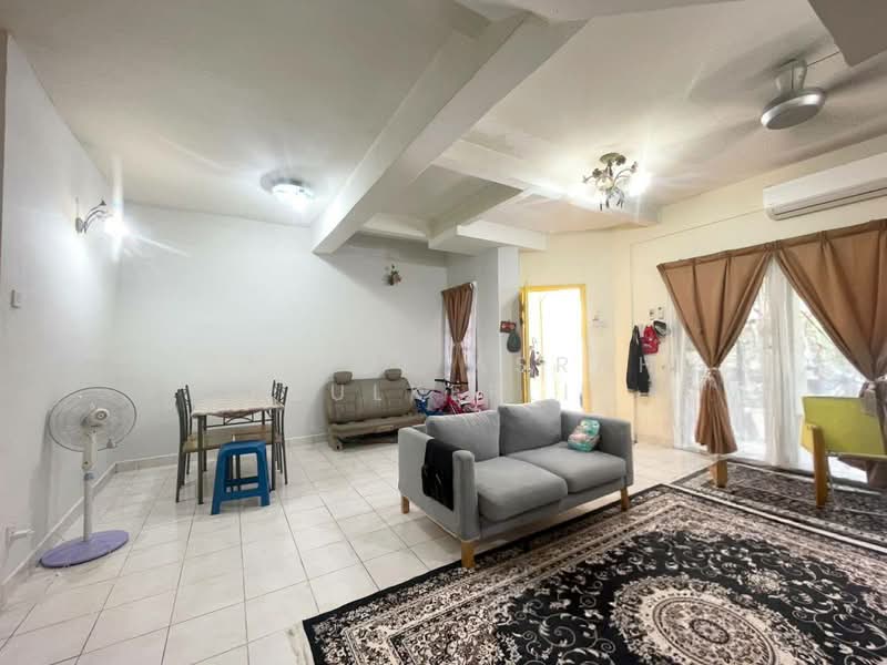 Rumah Teres 2-Tingkat untuk Dijual di Bandar Baru Bangi (Selangor) - Zairul Asrah Zulkefli - Living Room - PropertyGuru.com.my