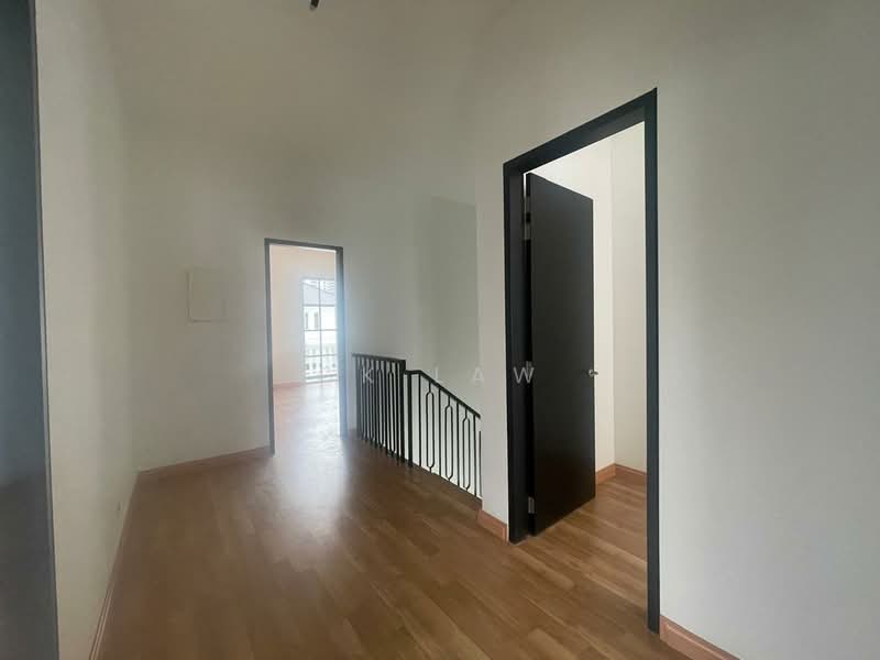 Rumah Berkembar untuk Dijual di Eco Majestic (Semenyih) - CK Law - Corridor - PropertyGuru.com.my