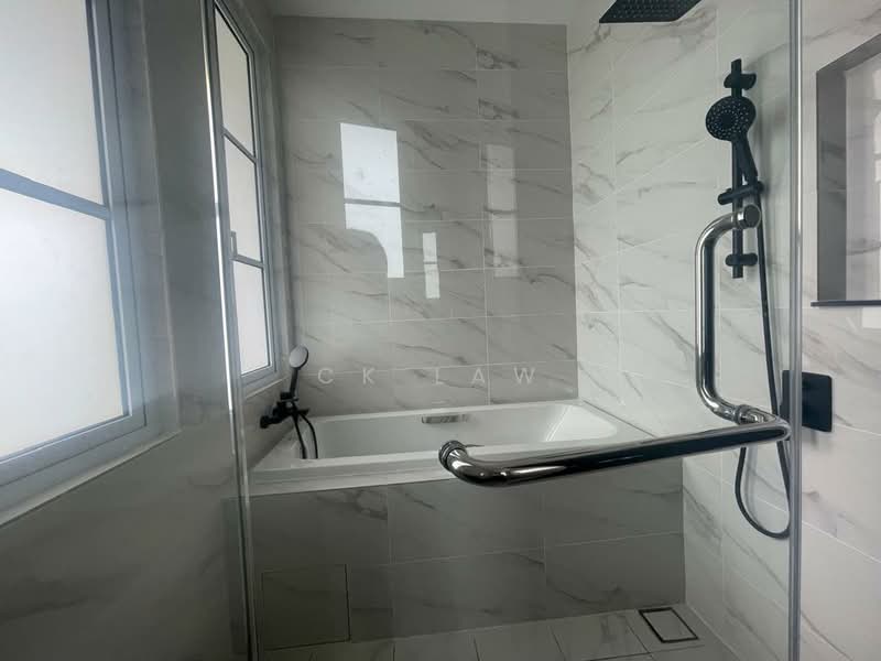 Rumah Berkembar untuk Dijual di Eco Majestic (Semenyih) - CK Law - Bathroom - PropertyGuru.com.my