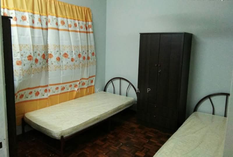 Flat for Sale at Seksyen 2 Wangsa Maju Flat - Mike Yap - Bedroom - PropertyGuru.com.my