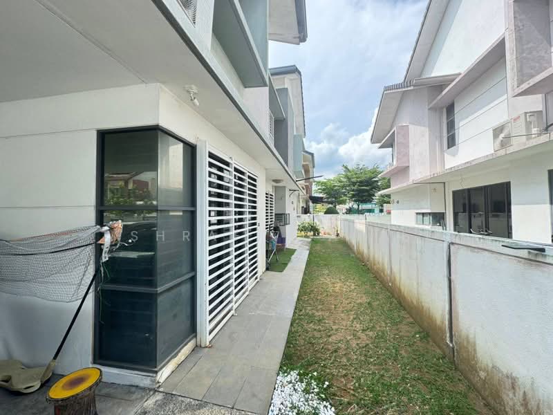 Rumah Berkembar untuk Dijual di U12, Taman Cahaya Alam (Shah Alam) - Ashraff Daniel - PropertyGuru.com.my