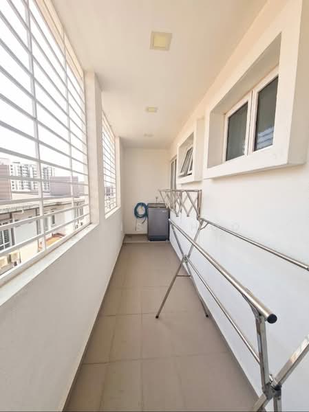 Rumah Teres 2 Tingkat untuk Dijual di TTDI Grove (Kajang) - Chris Choo - Balcony - PropertyGuru.com.my