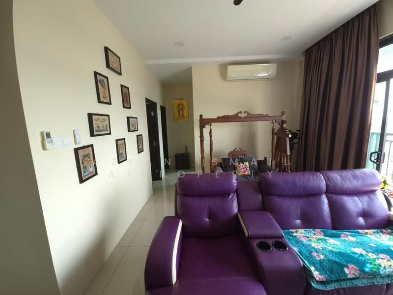 Service Residence for Sale at 8Scape Residence @ Sutera - Azlan Ismail aiproperty - Living Room - PropertyGuru.com.my