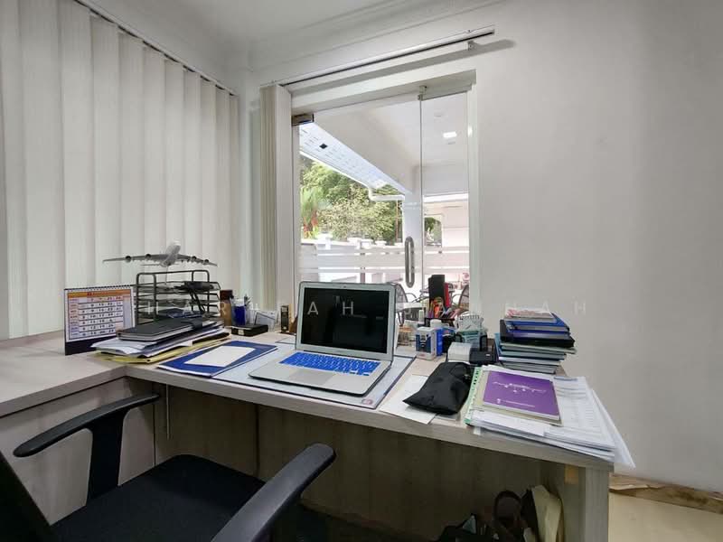 Bungalow for Sale in Shah Alam (Selangor) - Sharifah Jannah - Study - PropertyGuru.com.my