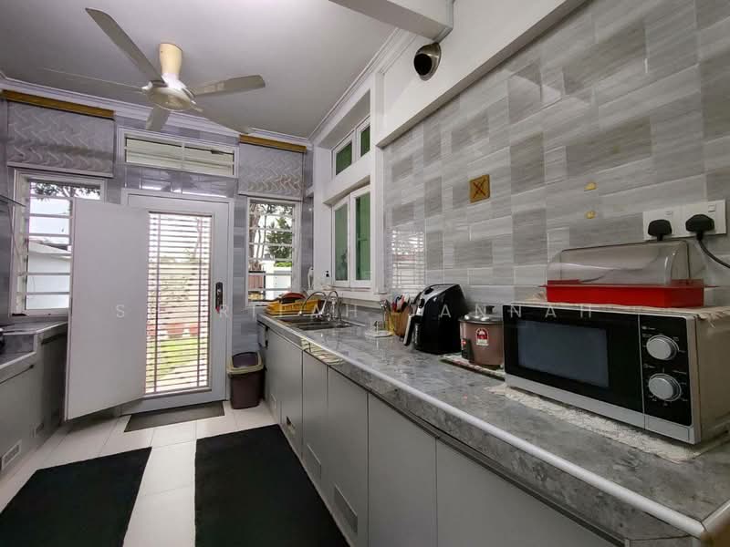 Bungalow for Sale in Shah Alam (Selangor) - Sharifah Jannah - Kitchen - PropertyGuru.com.my