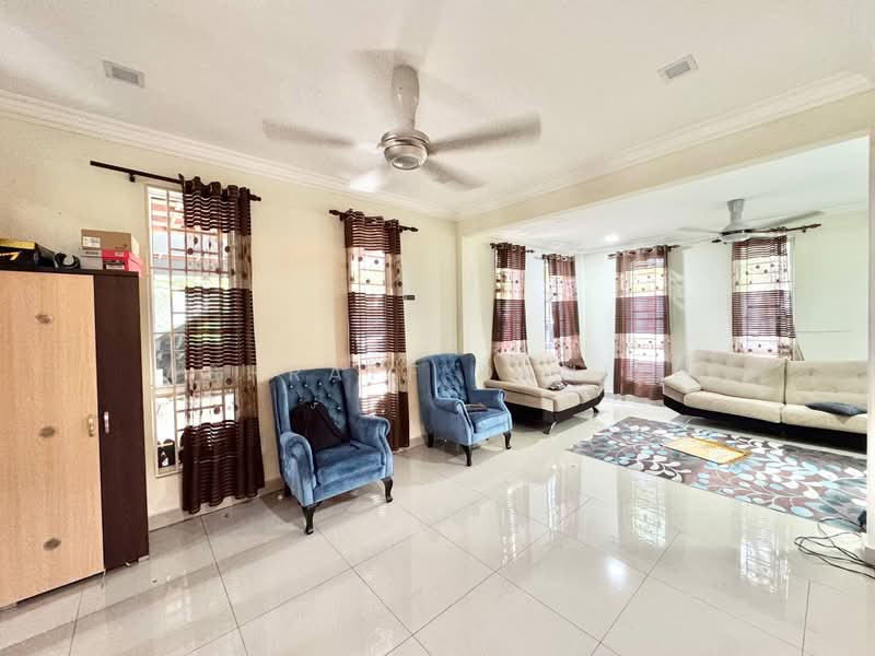 Bungalow for Sale in Kota Perdana (Seri Kembangan) - Ashraff Daniel - Living Room - PropertyGuru.com.my
