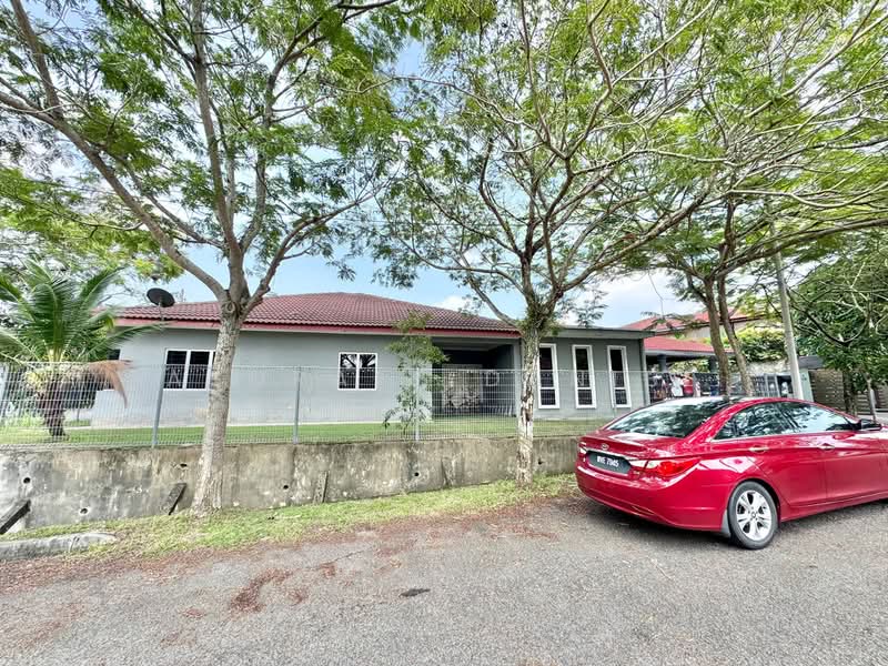 Bungalow for Sale in Kota Perdana (Seri Kembangan) - Ashraff Daniel - Exterior - PropertyGuru.com.my