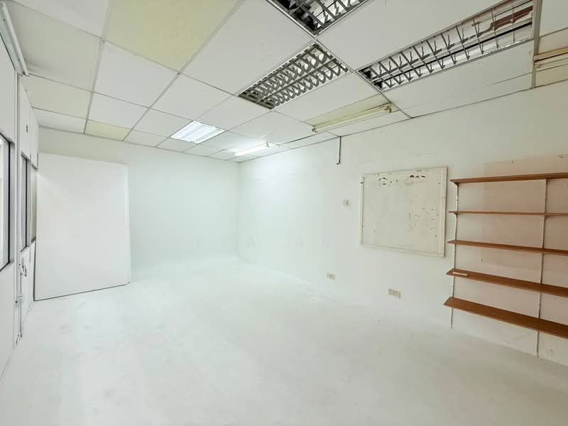 Retail Space for Rent in Taman Shamelin (Cheras) - BILYA ARIFF - Interior - PropertyGuru.com.my