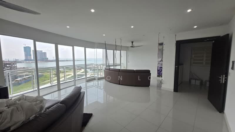 Kondominium untuk Dijual di Gurney Paragon - Alston Loh - Living Room - PropertyGuru.com.my