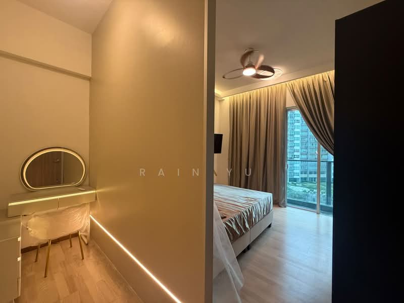 Condominium for Sale at QuayWest Residence - Rain Yu - Master Bedroom - PropertyGuru.com.my