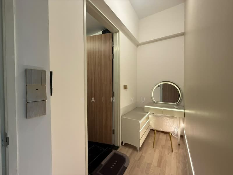 Condominium for Sale at QuayWest Residence - Rain Yu - Master Bedroom - PropertyGuru.com.my