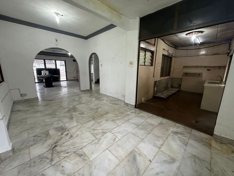 Semi-Detached House for Sale in Taman Abad (Johor Bahru) - Jaz Lee - PropertyGuru.com.my