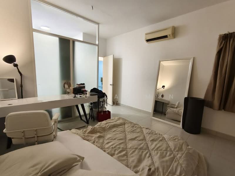 Servis Apartment untuk Dijual di Koi Kinrara - Eric Lau Mun Chung - Bedroom - PropertyGuru.com.my