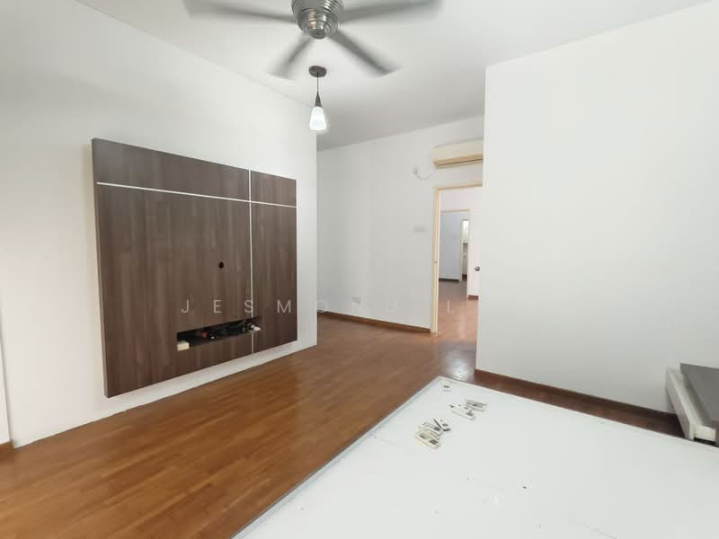 Cluster House for Sale in Johor Bahru (Johor) - Jesmond Lee - Living Room - PropertyGuru.com.my