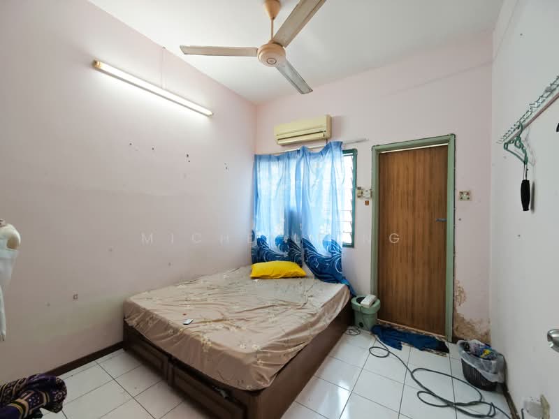 2-storey Terraced House for Sale in Usj 1 (Subang Jaya) - Michelle Ng - Bedroom - PropertyGuru.com.my