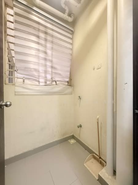 Pangsapuri untuk Disewa di Residensi Warnasari 2 - Rohana Ishak - Interior - PropertyGuru.com.my