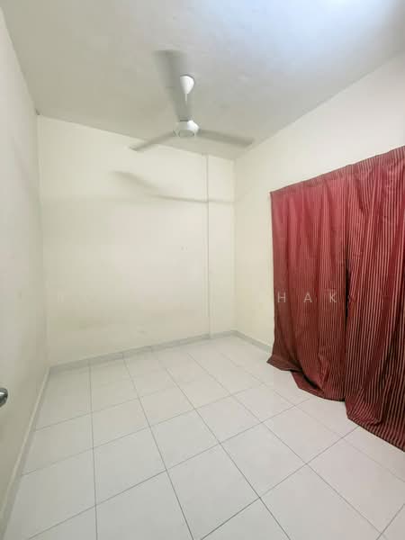 Pangsapuri untuk Disewa di Residensi Warnasari 2 - Rohana Ishak - Interior - PropertyGuru.com.my