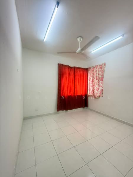 Pangsapuri untuk Disewa di Residensi Warnasari 2 - Rohana Ishak - Interior - PropertyGuru.com.my
