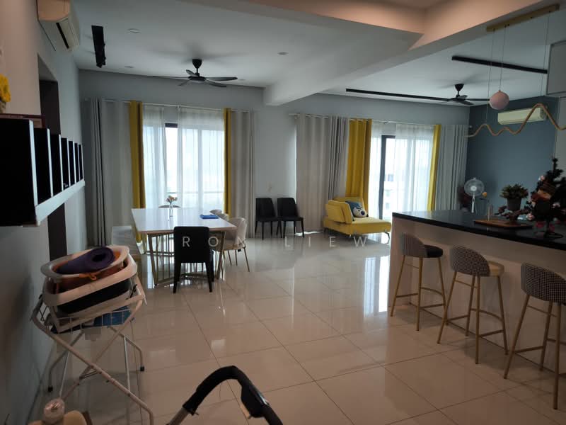 Servis Apartment untuk Disewa di 8 Kinrara - Ron Liew - Living Room - PropertyGuru.com.my