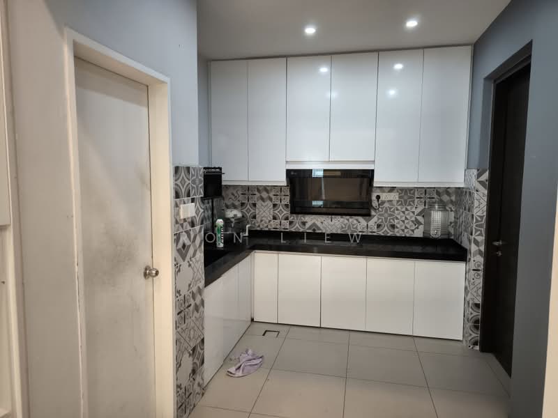 Servis Apartment untuk Disewa di 8 Kinrara - Ron Liew - Kitchen - PropertyGuru.com.my