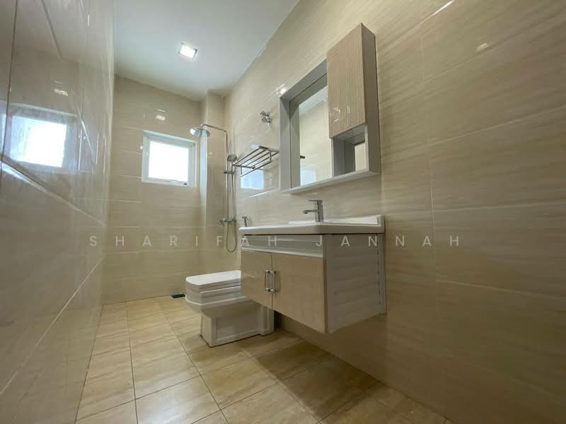 Bungalow for Sale in Country Heights (Kajang) - Sharifah Jannah - Bathroom - PropertyGuru.com.my