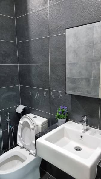 Kondominium untuk Dijual di The Address - Daphne Wong - Bathroom - PropertyGuru.com.my