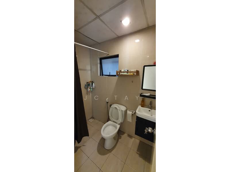 Condominium for Rent at Sri Putramas III / Royal Regent - JC Tay - Bathroom - PropertyGuru.com.my