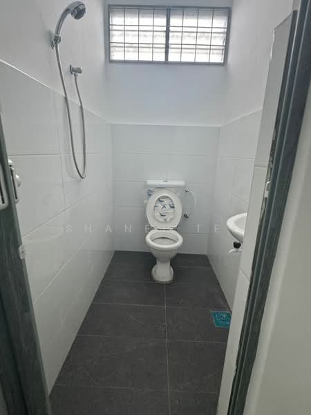 Rumah Teres 1 Tingkat untuk Dijual di Kluang (Johor) - Shanel Tee - Bathroom - PropertyGuru.com.my