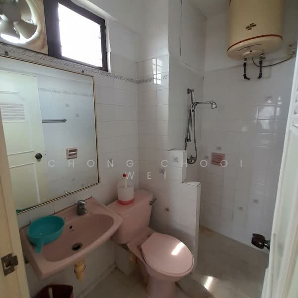 Apartment for Sale at Lavinia Apartments - Chong Chooi Wei - Bathroom - PropertyGuru.com.my