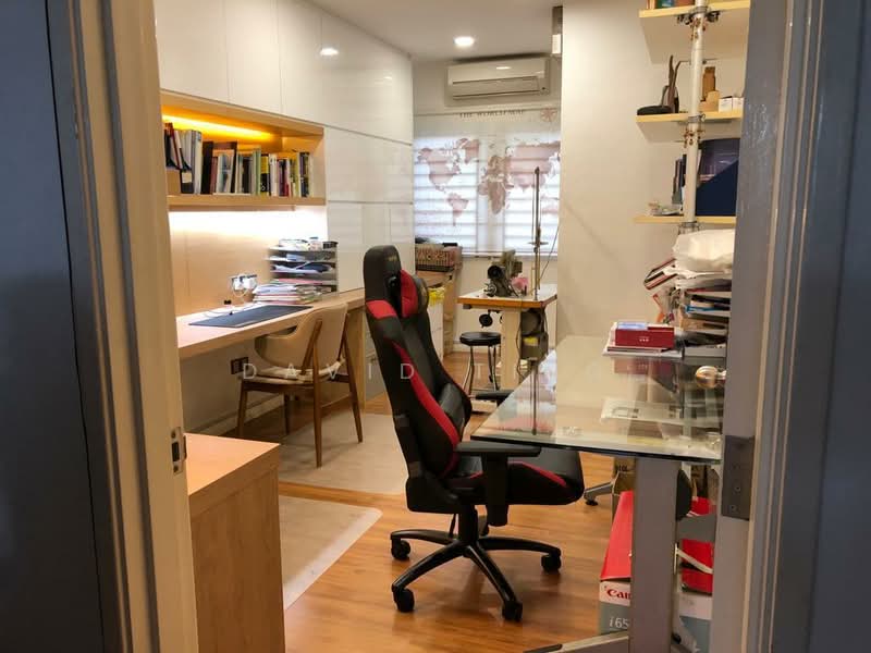 3-storey Terraced House for Sale in Lake Fields (Sungai Besi) - David Ting - Study - PropertyGuru.com.my