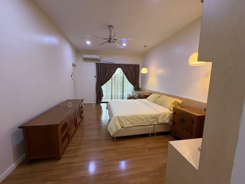 3-storey Terraced House for Sale in Lake Fields (Sungai Besi) - David Ting - PropertyGuru.com.my