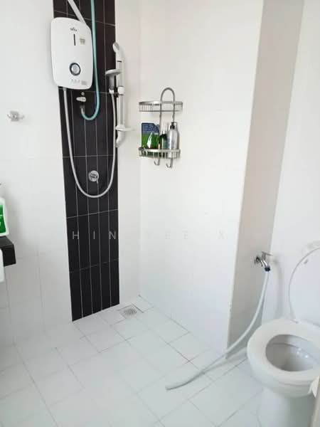 Kondominium untuk Disewa di Plaza Menjalara - Chin Yee Xin - Bathroom - PropertyGuru.com.my