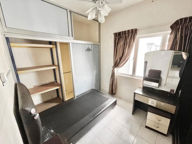 Pangsapuri untuk Disewa di Bistari Impian Apartment - Edward Siow - Bedroom - PropertyGuru.com.my
